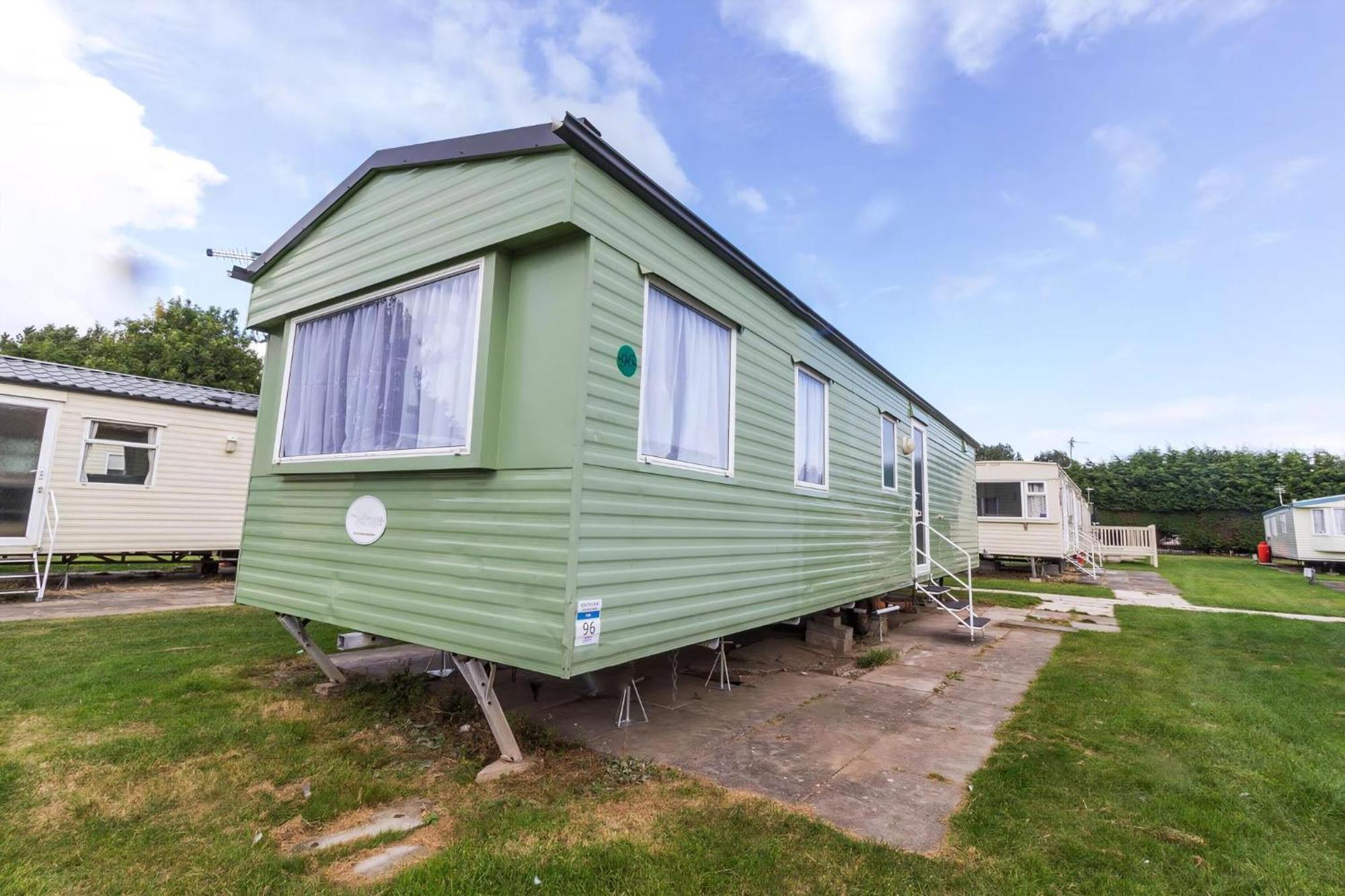 Great 8 Berth Caravan For Hire In Skegness Ref 33069F Eksteriør bilde